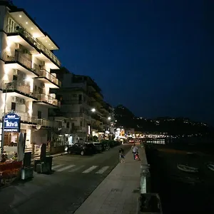 La Riva *** Giardini Naxos